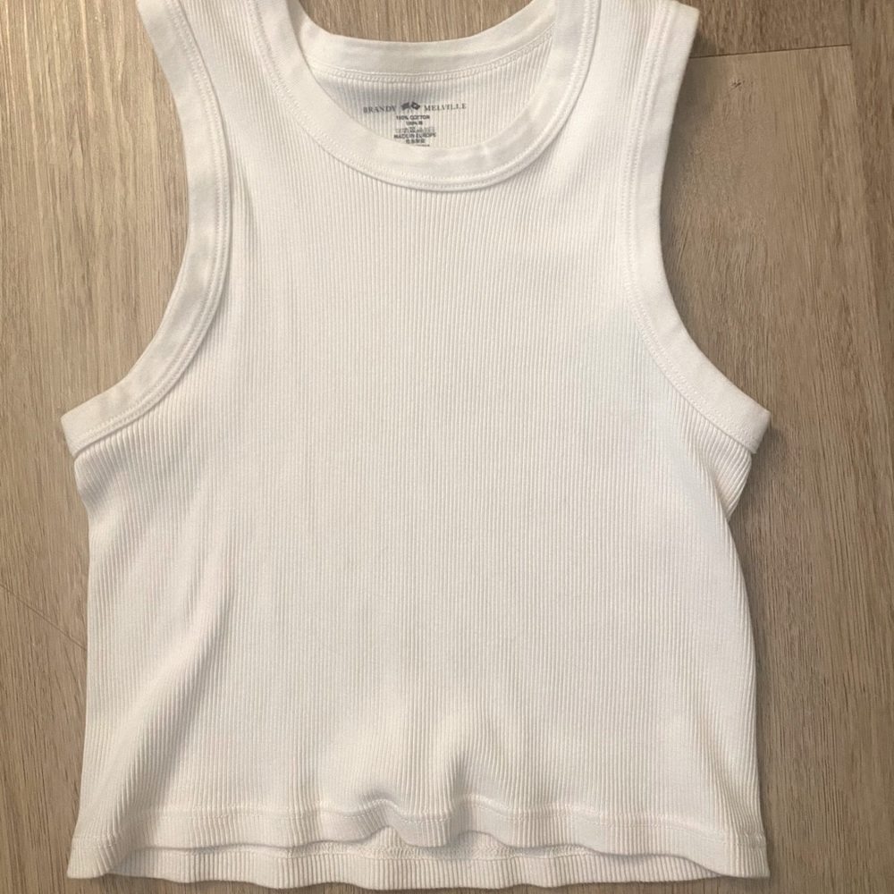 Brandy Melville crop top